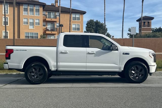 Used 2024 Ford F150 Lightning Flash image 3