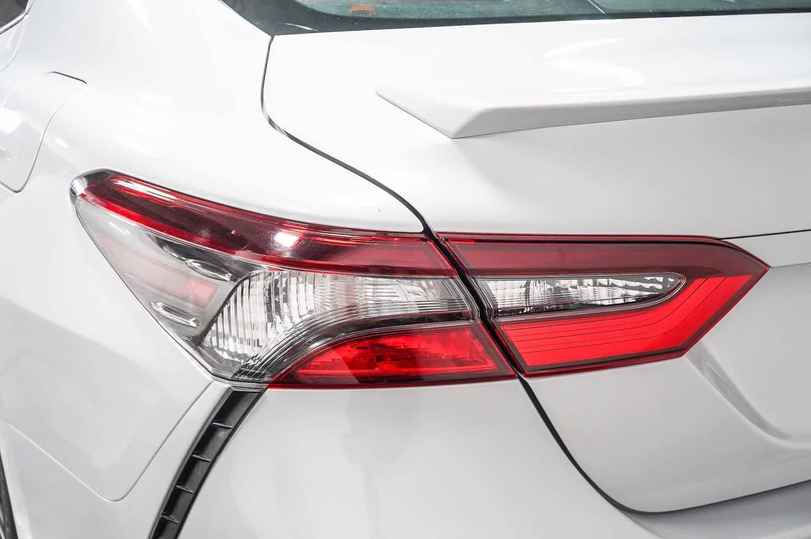 Certified 2022 Toyota Camry SE FWD image 10