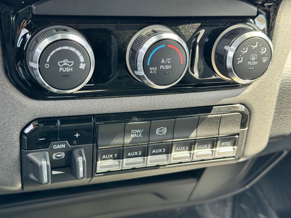 New 2026 RAM 4500 Tradesman w/ Chrome Appearance Group AWD/4WD image 20