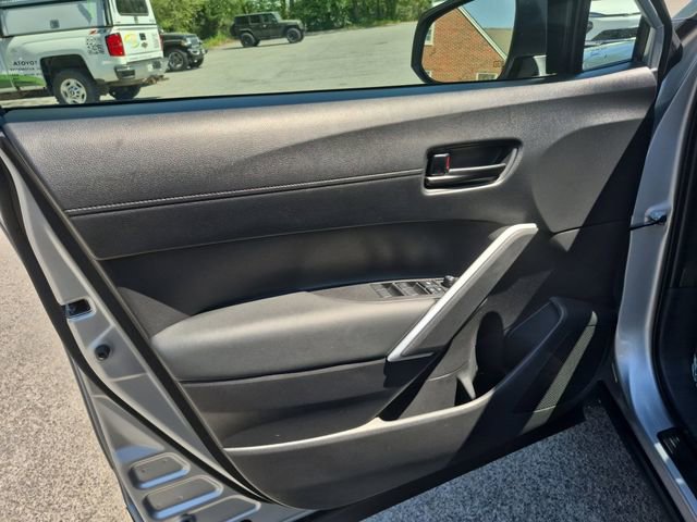 Used 2026 Toyota Corolla Cross LE w/ Moonroof Package image 11