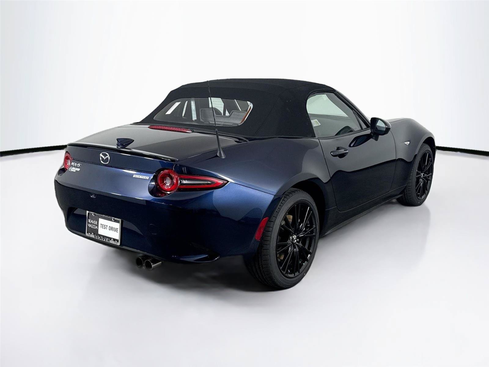New 2026 MAZDA MX-5 Miata Club w/ Interior Package RWD image 2