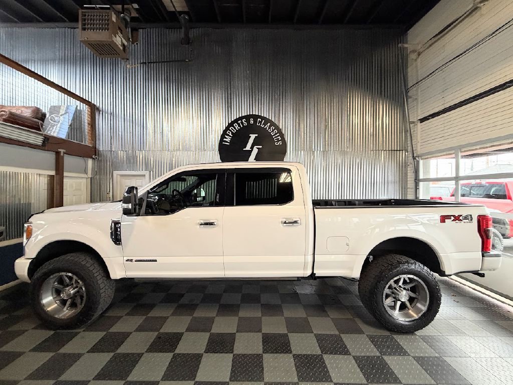 Used 2017 Ford F350 Platinum w/ FX4 4x4 Off Road Package image 8