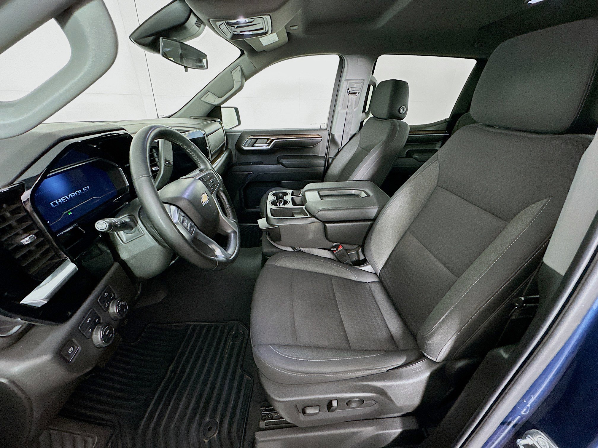 Used 2023 Chevrolet Silverado 1500 LT image 13