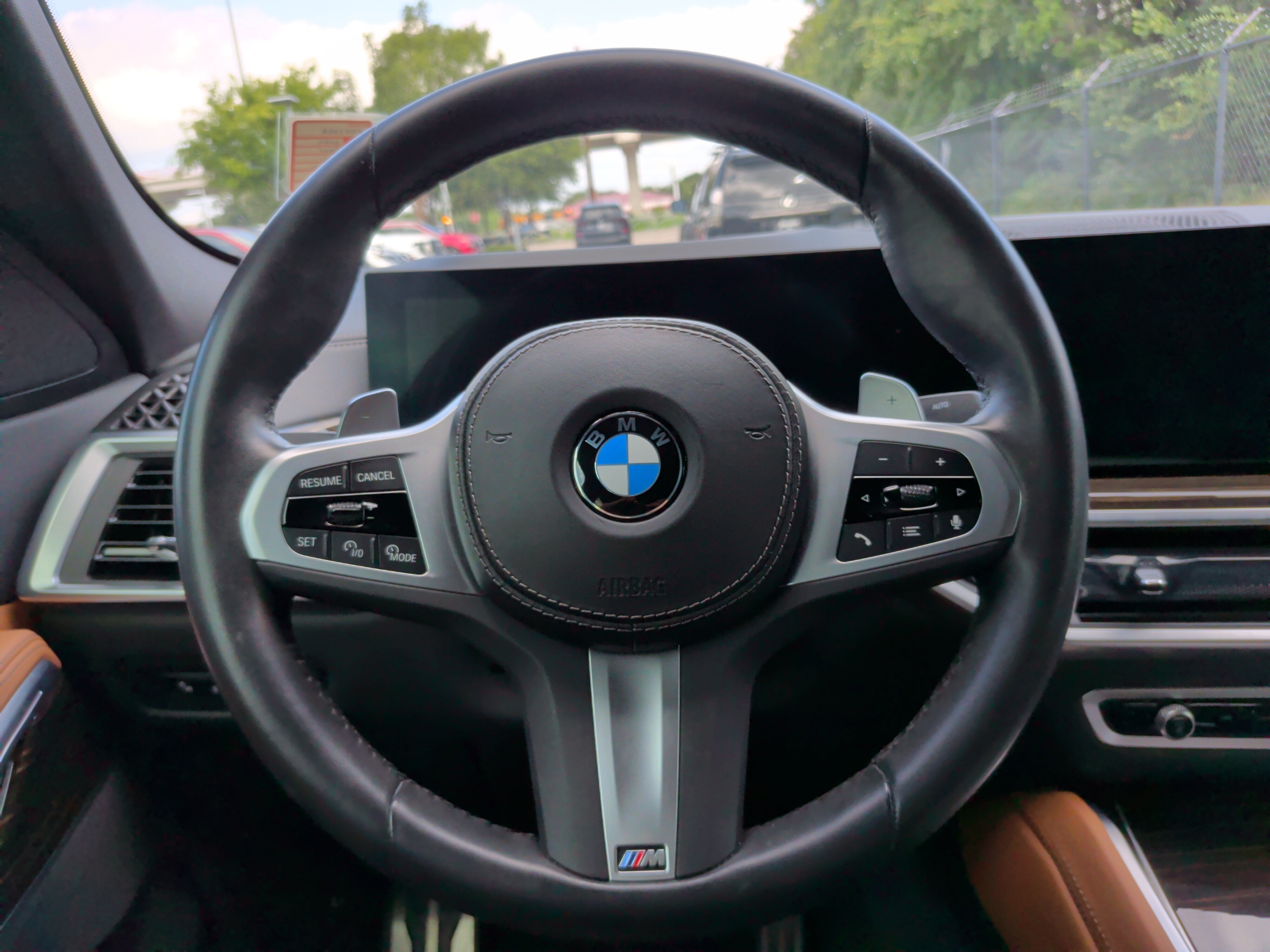 Used 2024 BMW X6 xDrive40i w/ M Sport Professional Package AWD/4WD image 21