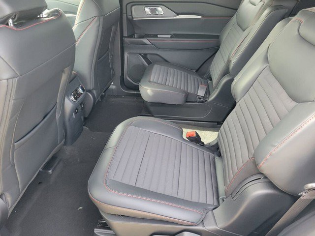 Used 2026 Ford Explorer ST-Line w/ ST-Line Street Pack RWD image 10