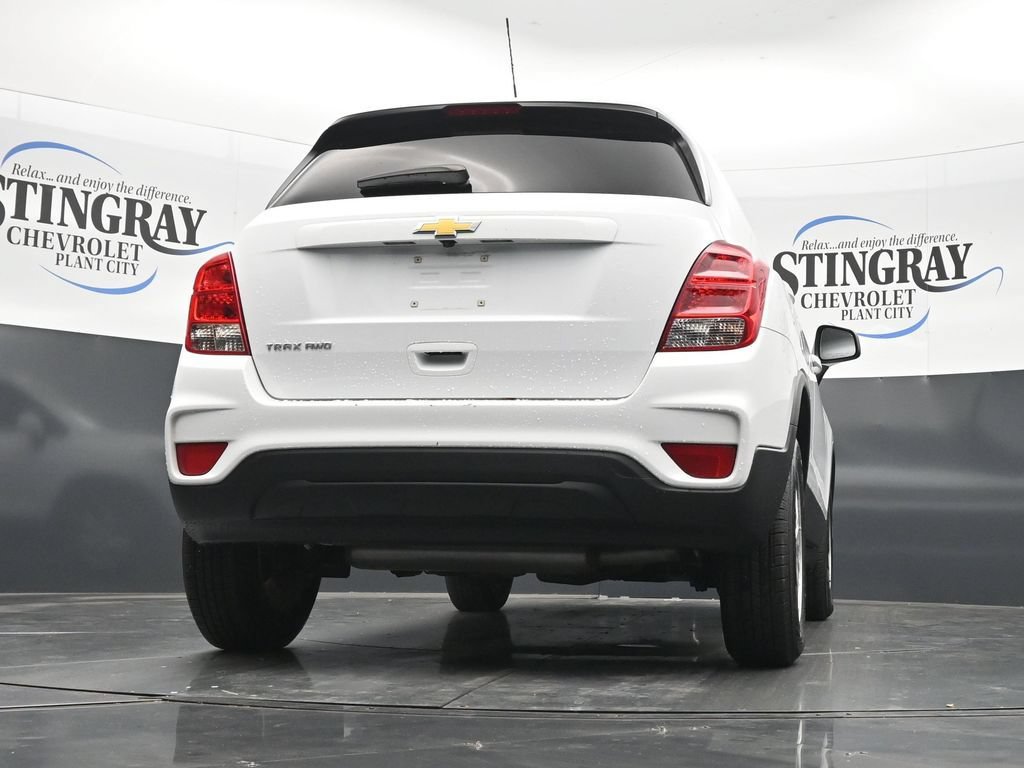 Used 2022 Chevrolet Trax LS w/ Tint and Cruise Package AWD/4WD image 31