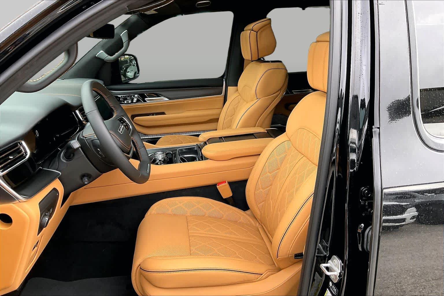New 2026 Jeep Grand Wagoneer Summit AWD/4WD image 7