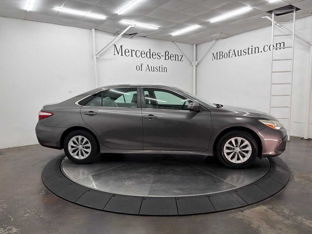 Used 2017 Toyota Camry FWD image 5