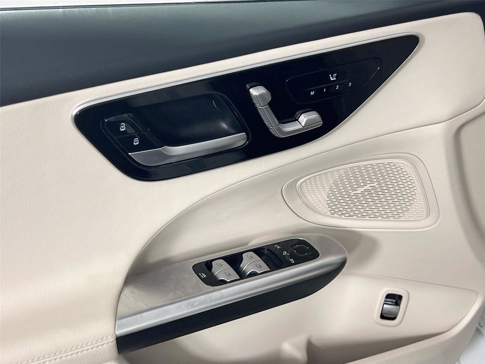 Certified 2024 Mercedes-Benz C 300 4MATIC Sedan image 17