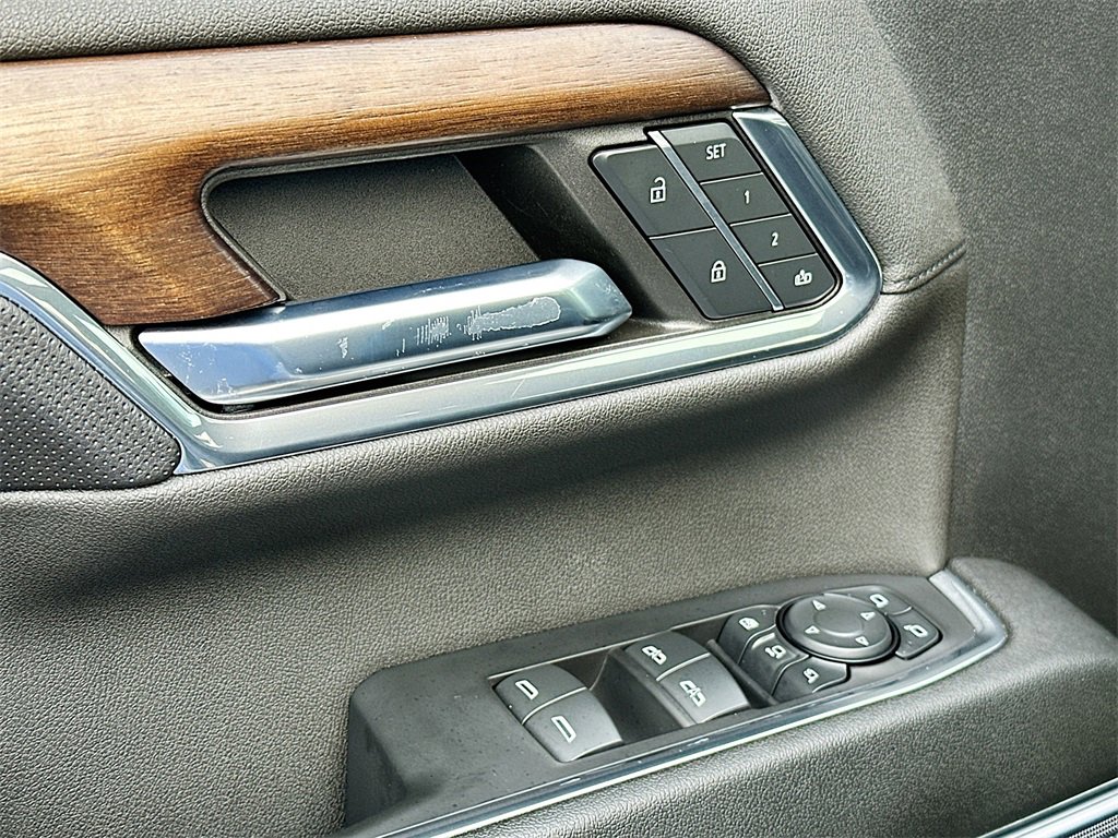 Used 2024 Chevrolet Silverado 3500 High Country w/ High Country Premium Package image 21