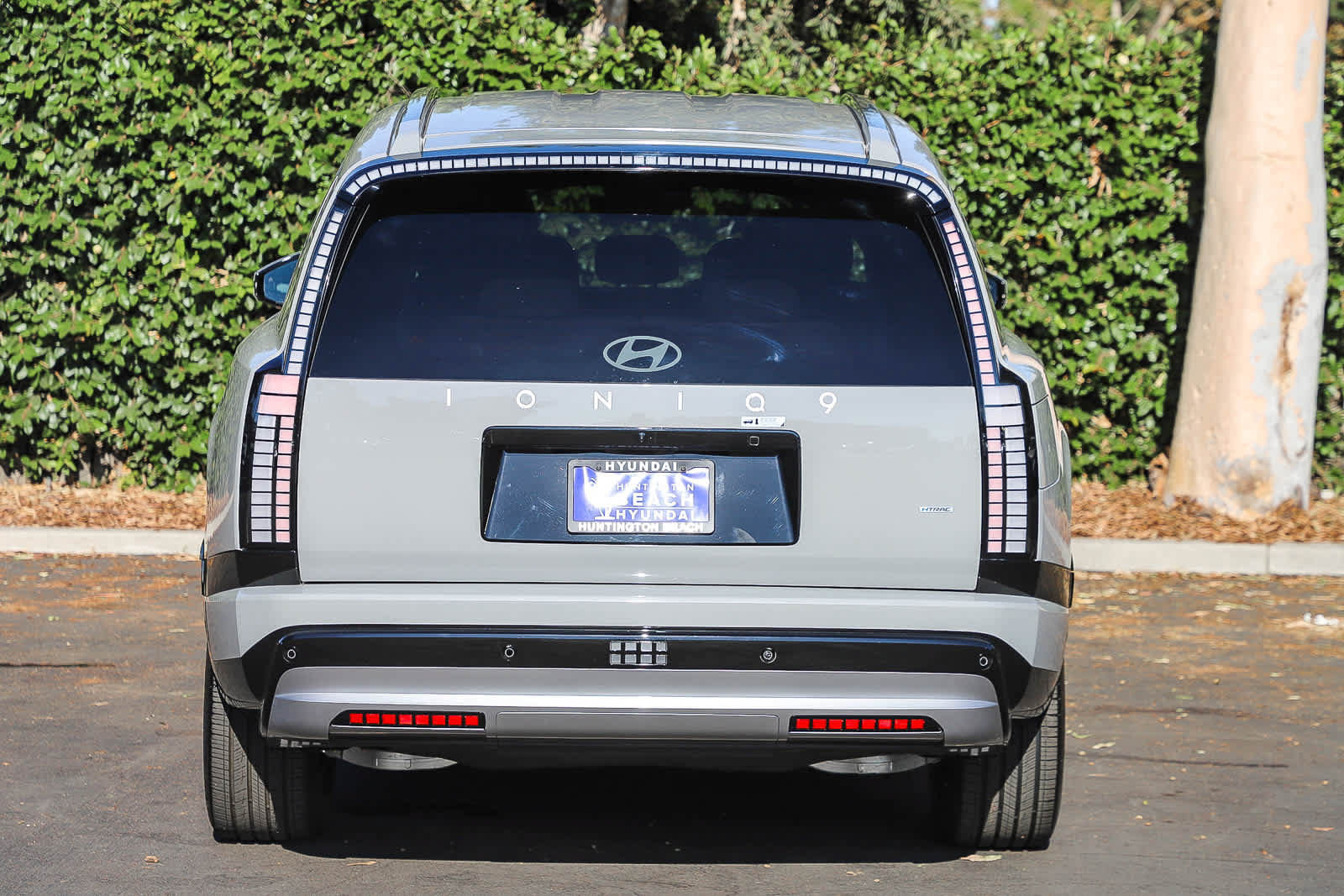 Used 2026 Hyundai Ioniq 9 SE AWD/4WD image 5