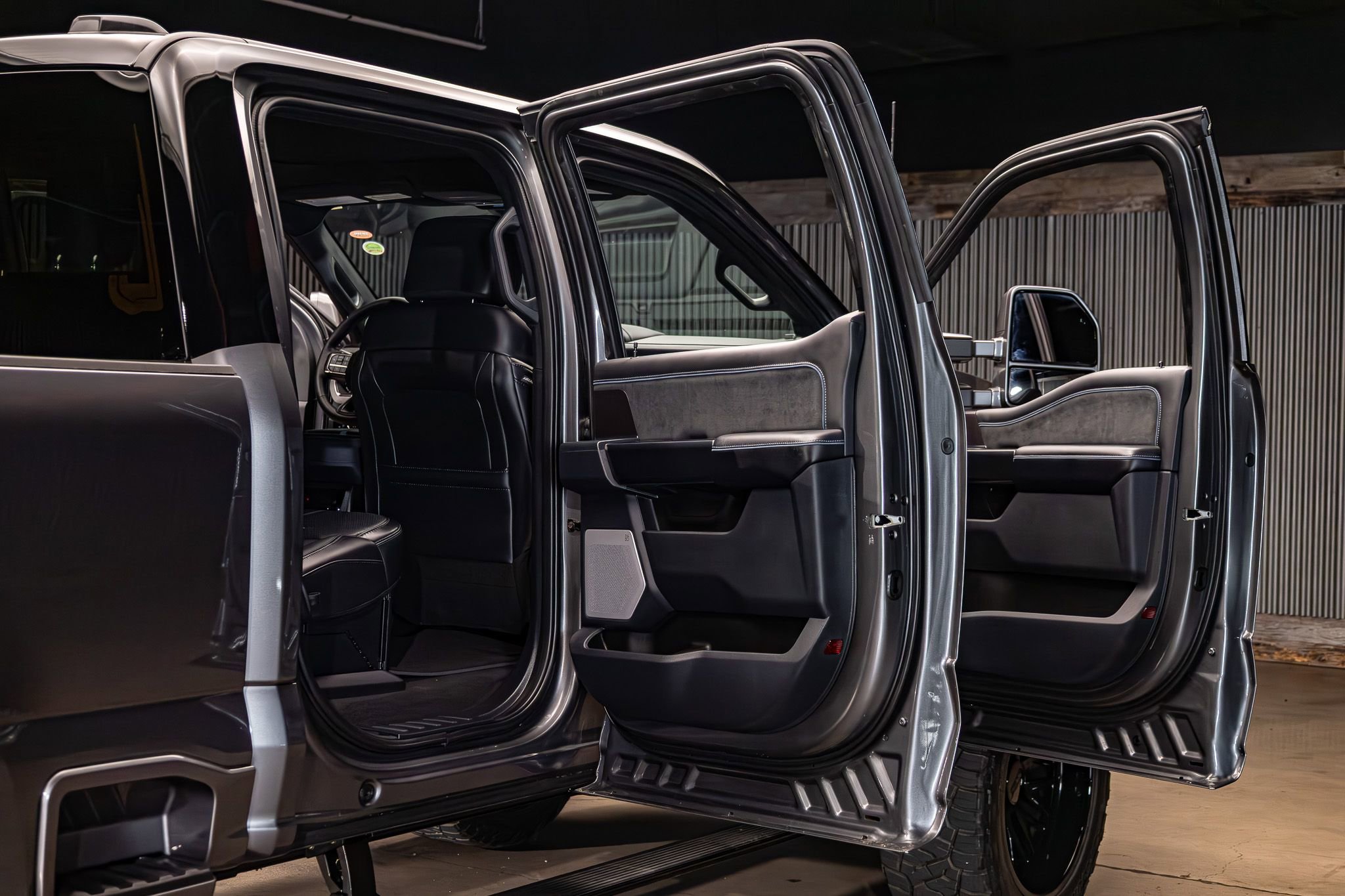 Used 2026 Ford F250 Platinum AWD/4WD image 34