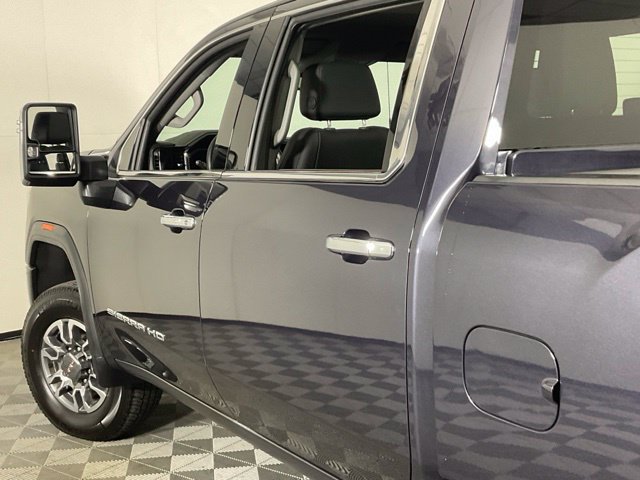 Used 2025 GMC Sierra 2500 SLT AWD/4WD image 36