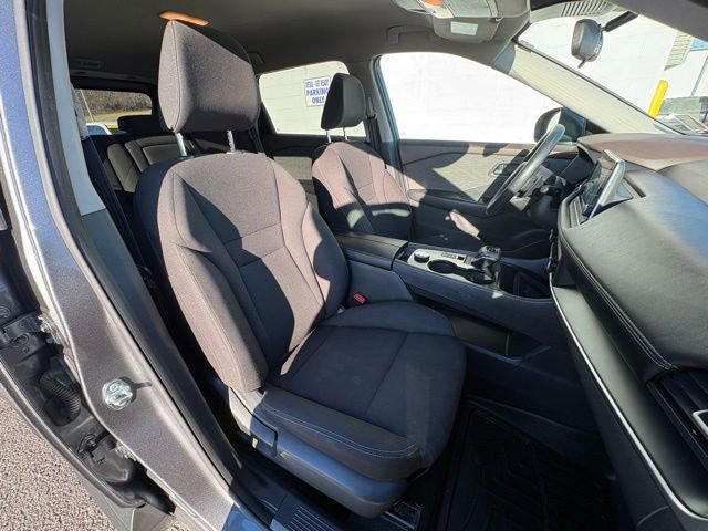 Used 2023 Nissan Rogue S image 21