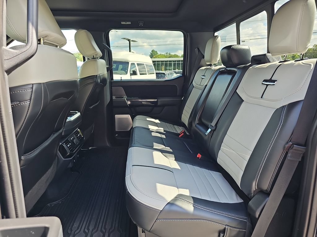 Used 2023 Ford F150 Lightning Platinum AWD/4WD image 27