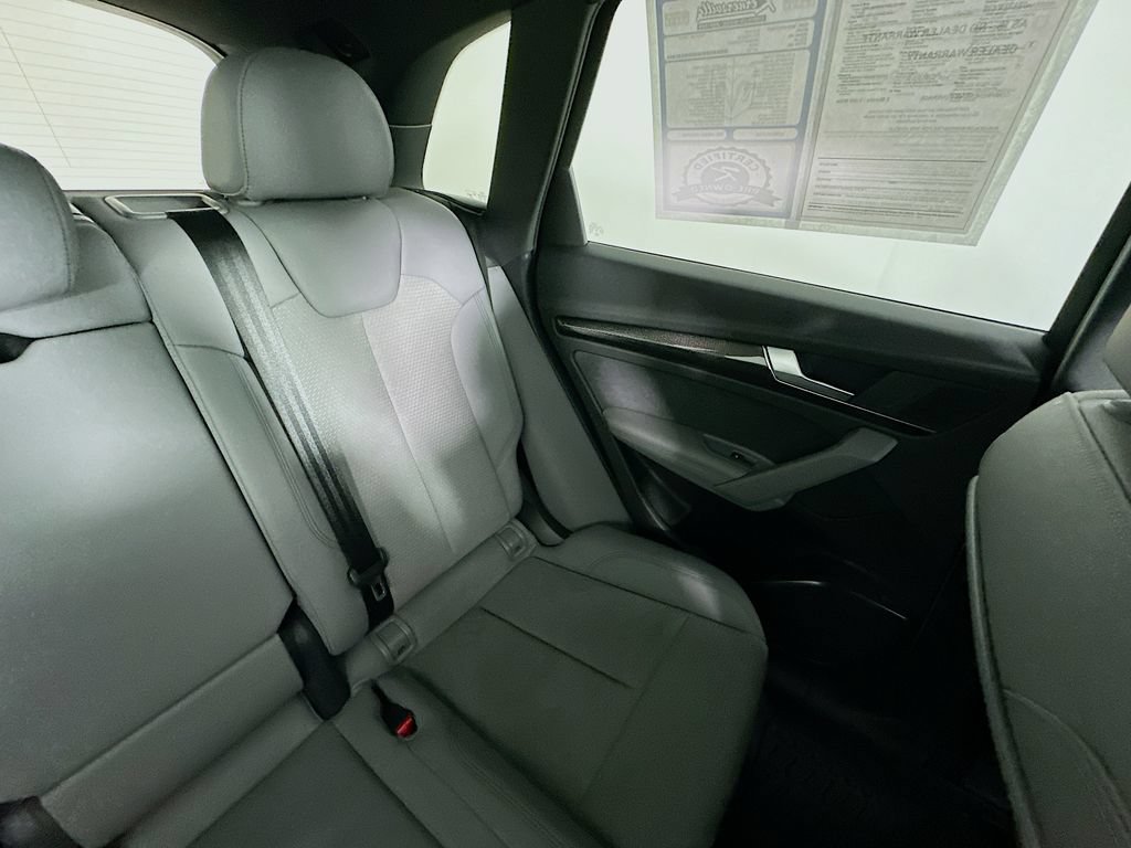 Used 2022 Audi SQ5 Premium Plus w/ Premium Plus Package AWD/4WD image 14