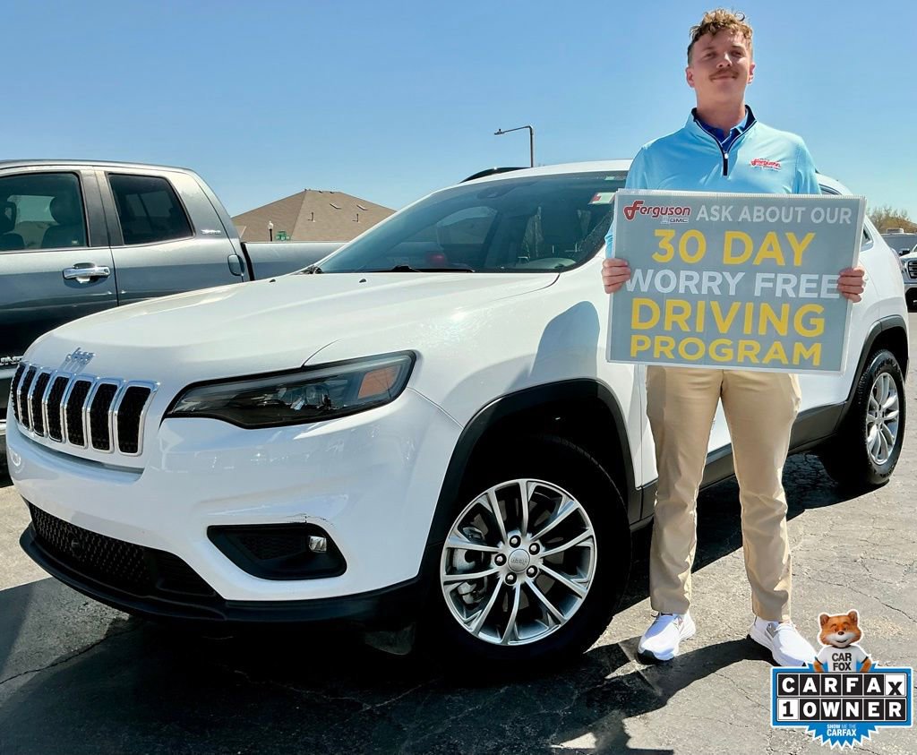 Used 2022 Jeep Cherokee Latitude Lux w/ Sun & Sound Group AWD/4WD image 1