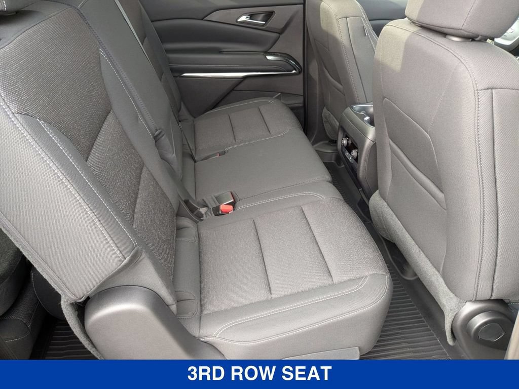 New 2026 Chevrolet Traverse LT w/ Sun and Wheel Package FWD image 31