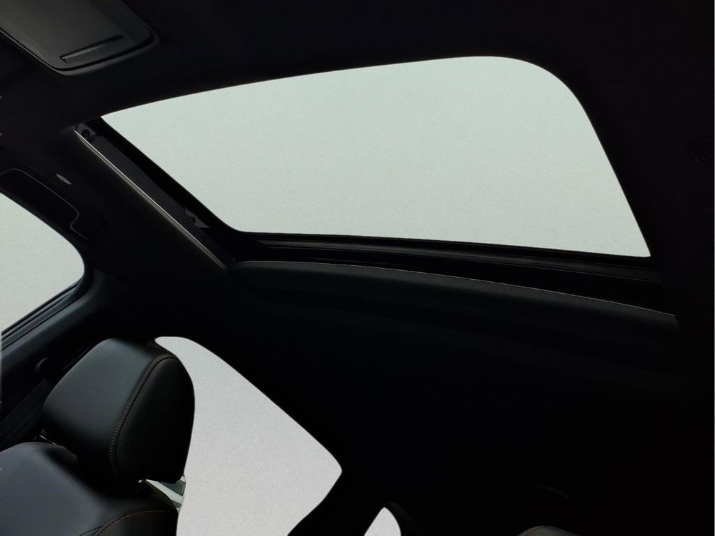 Used 2025 Honda CR-V Sport-L image 11