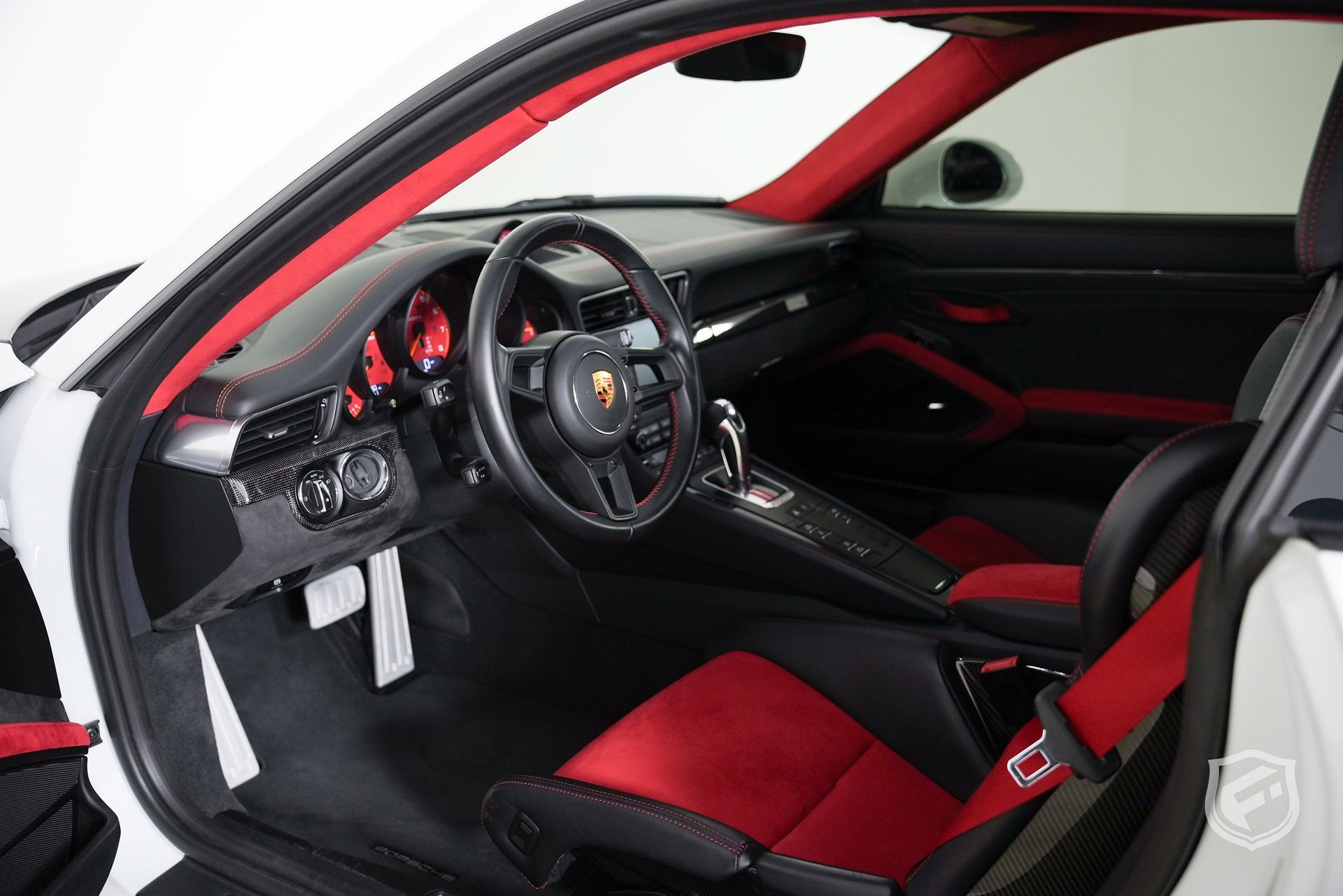 Used 2018 Porsche 911 GT2 RS RWD image 14