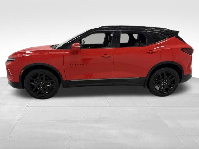 Certified 2023 Chevrolet Blazer RS w/ Driver Confidence II Package AWD/4WD image 3