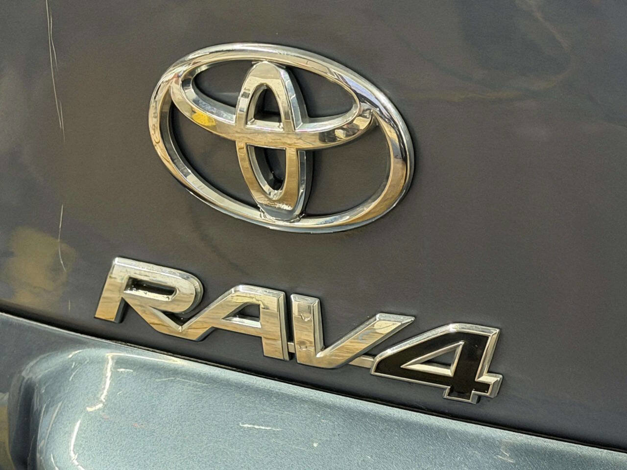Used 2012 Toyota RAV4 Limited w/ Premium Plus Value Pkg image 6