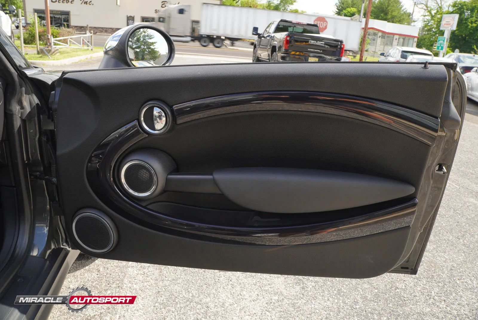 Used 2011 MINI Cooper John Cooper Works FWD image 23