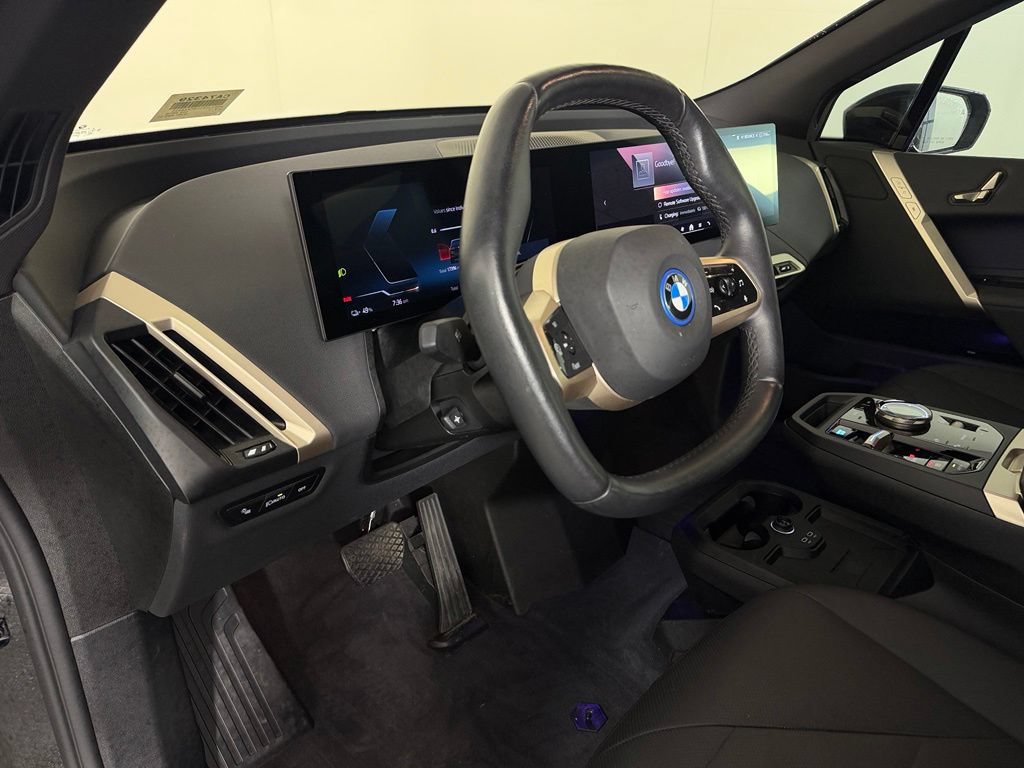 Used 2024 BMW iX xDrive50 AWD/4WD image 11