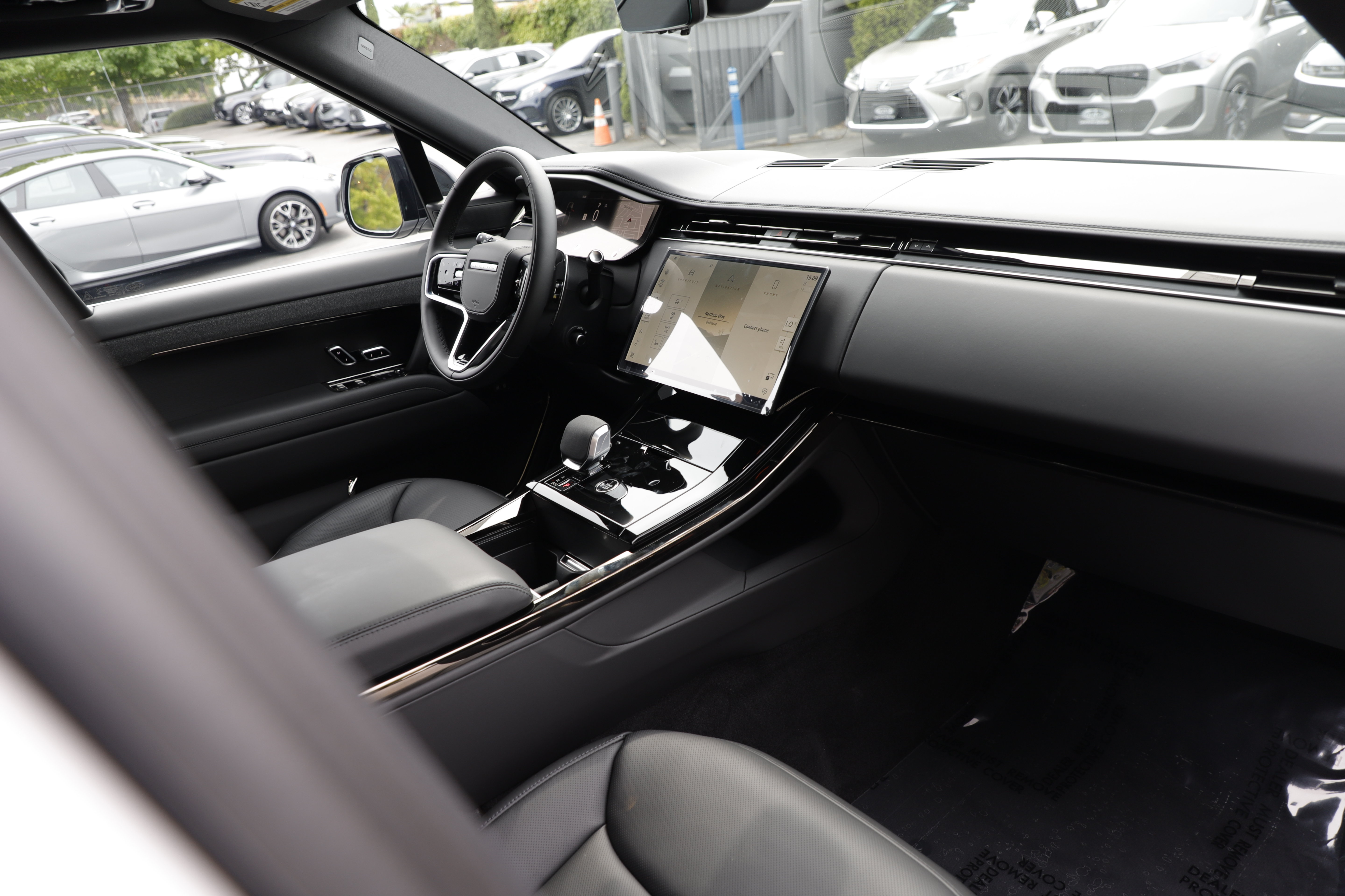 New 2026 Land Rover Range Rover Sport SE AWD/4WD image 9