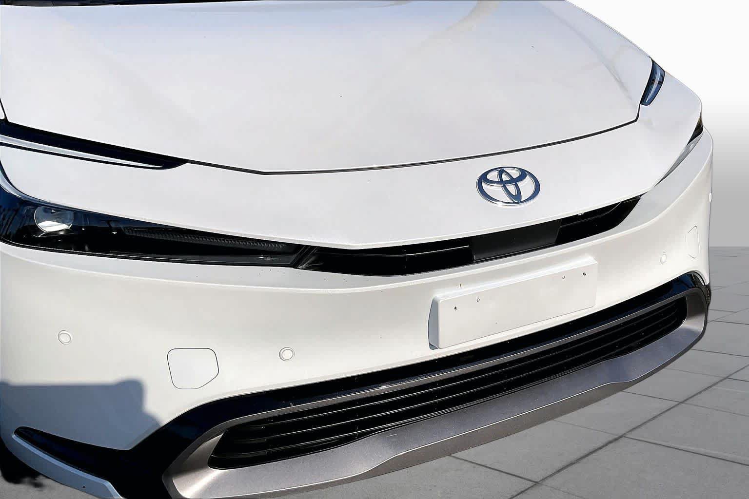 Certified 2026 Toyota Prius XLE FWD image 29