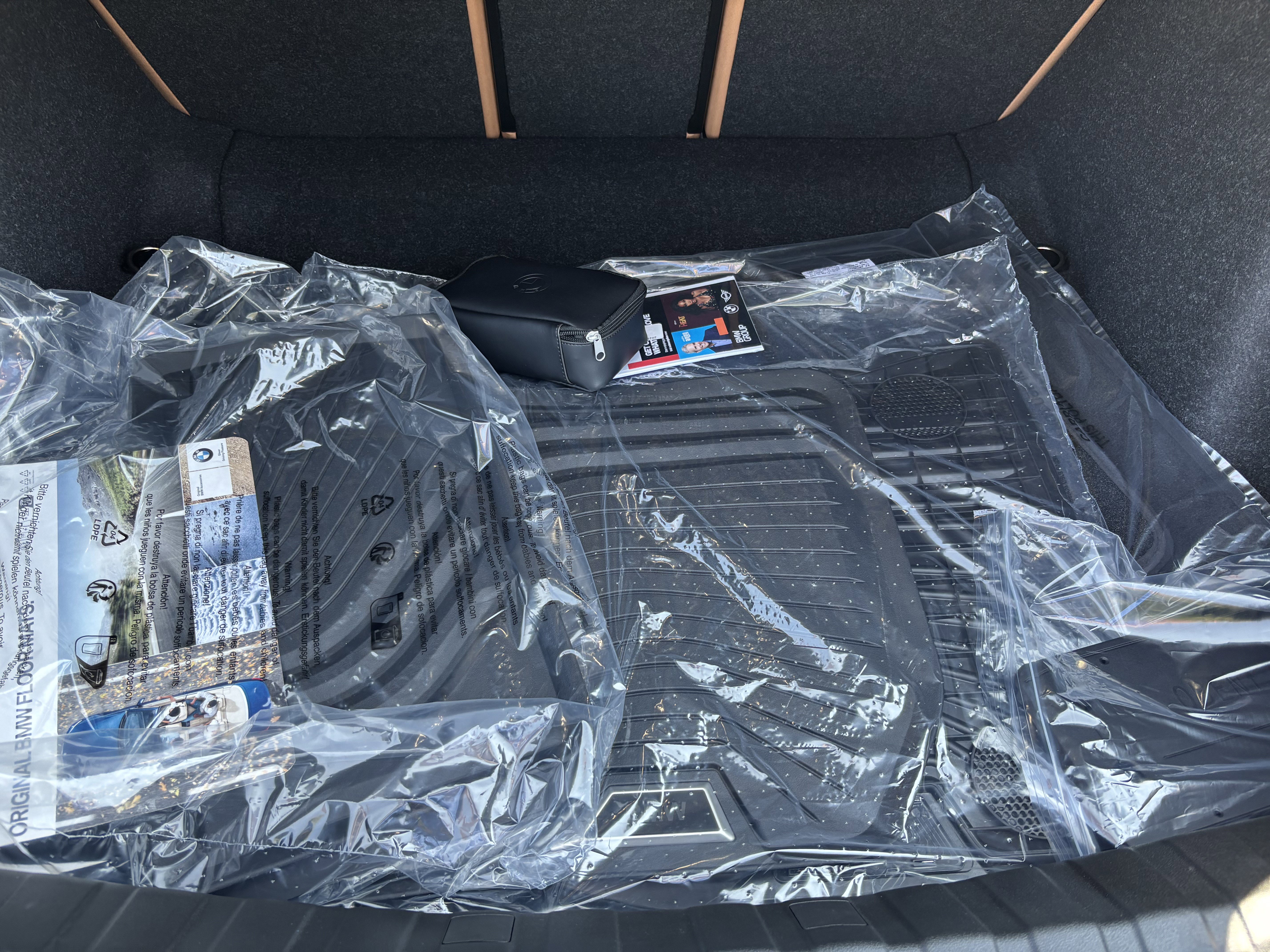 Used 2025 BMW 230i Coupe w/ Premium Package image 35