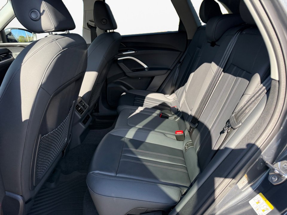 New 2025 Audi Q5 Premium image 13