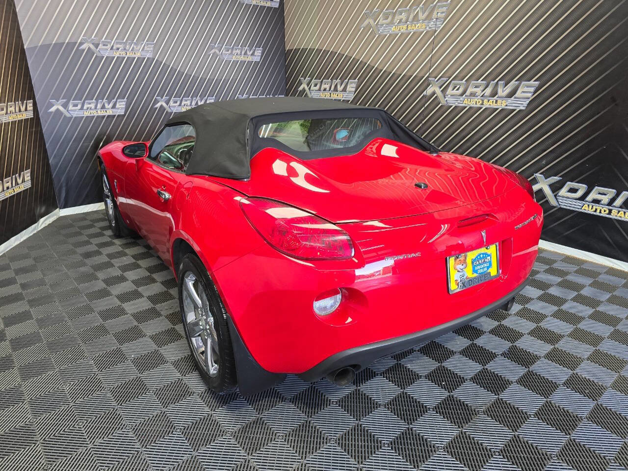 Used 2007 Pontiac Solstice GXP image 11