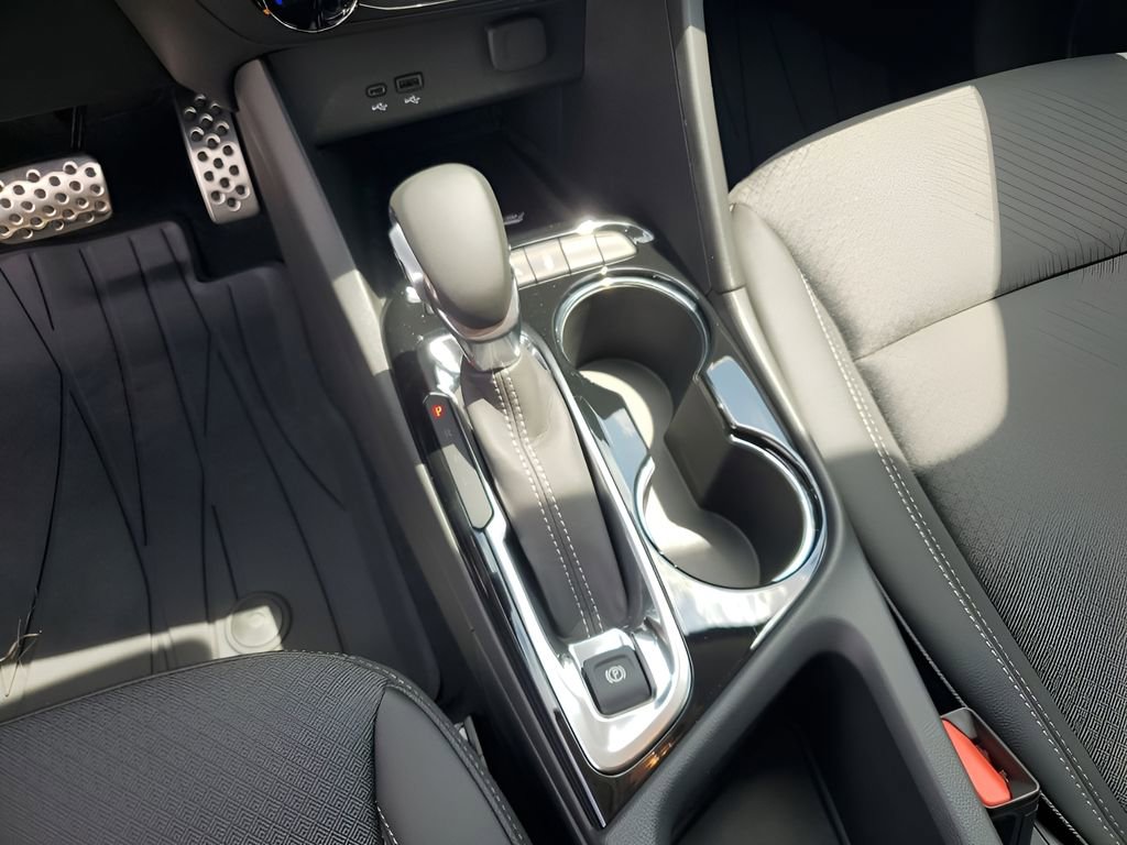 Used 2026 Buick Encore GX Preferred w/ Advanced Technology Package image 35