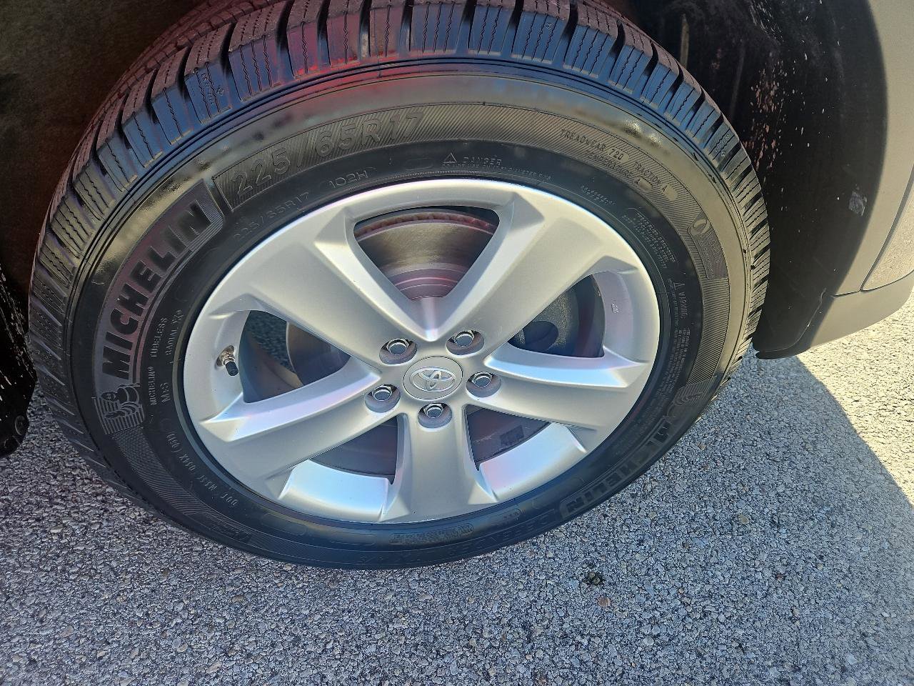 Used 2014 Toyota RAV4 XLE AWD/4WD image 11