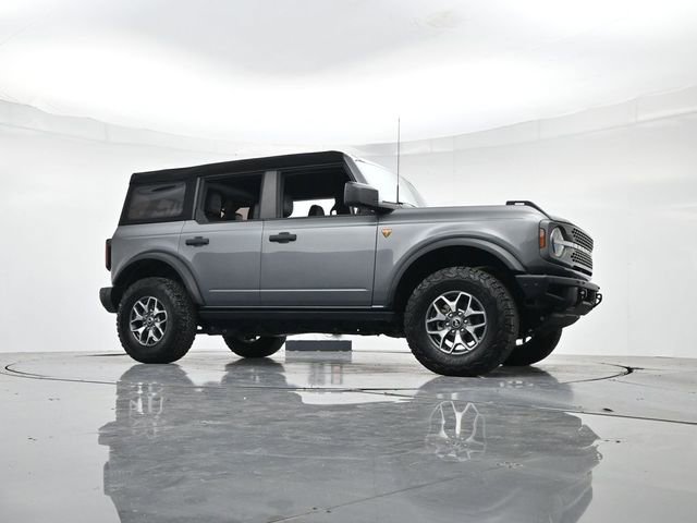 Used 2024 Ford Bronco Badlands image 32