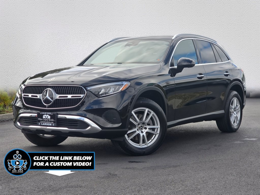 Used 2025 Mercedes-Benz GLC 300 4MATIC image 1