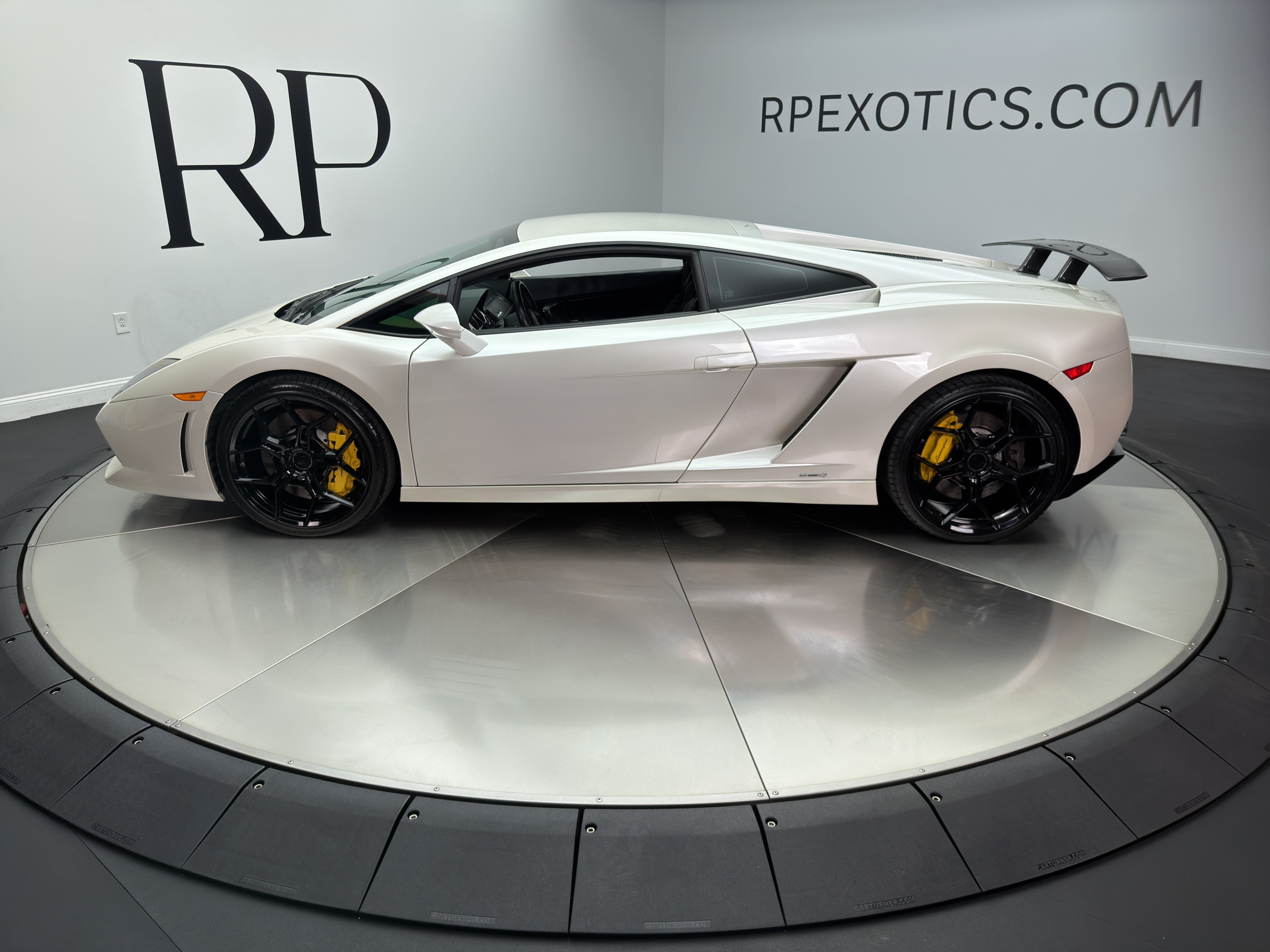 Used 2009 Lamborghini Gallardo LP 560-4 AWD/4WD image 3