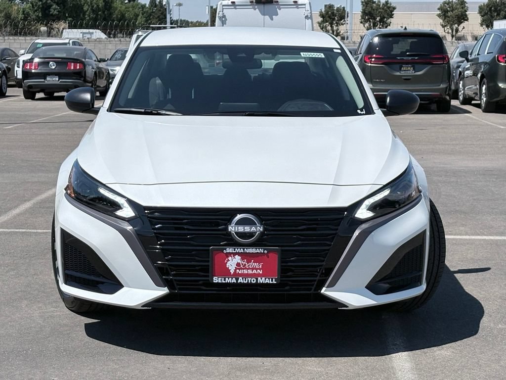 New 2026 Nissan Altima 2.5 SV FWD image 2