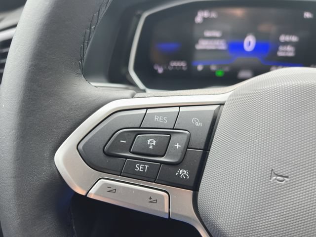 Used 2024 Volkswagen Jetta SE FWD image 24