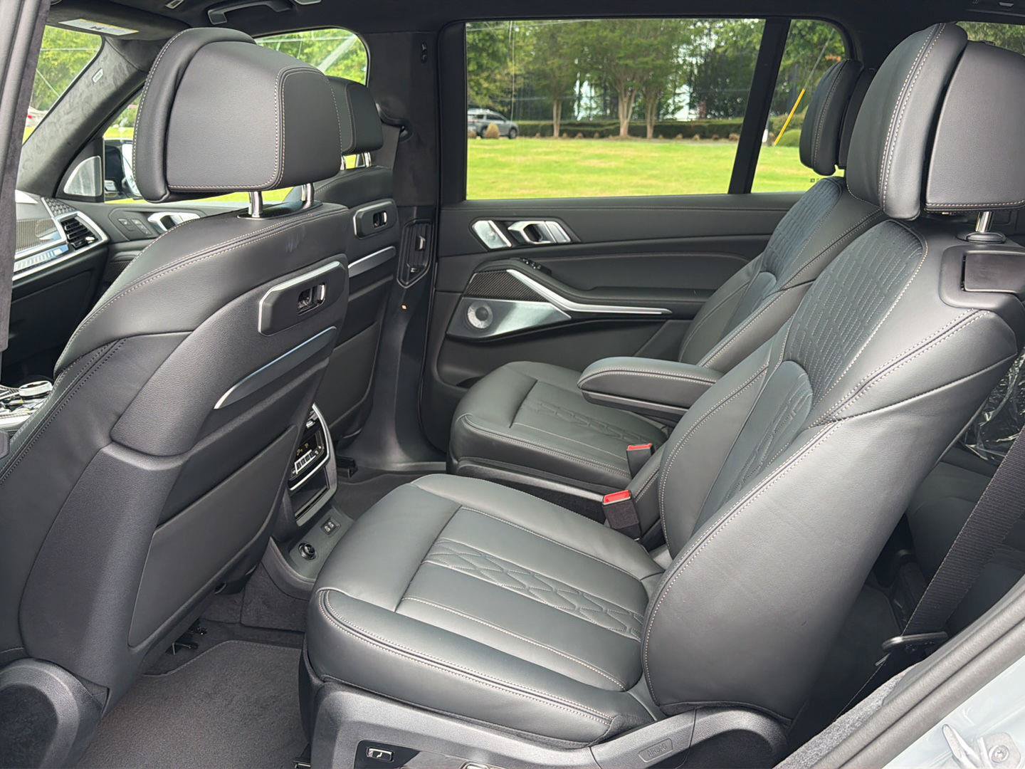 New 2027 BMW X7 M60i AWD/4WD image 11