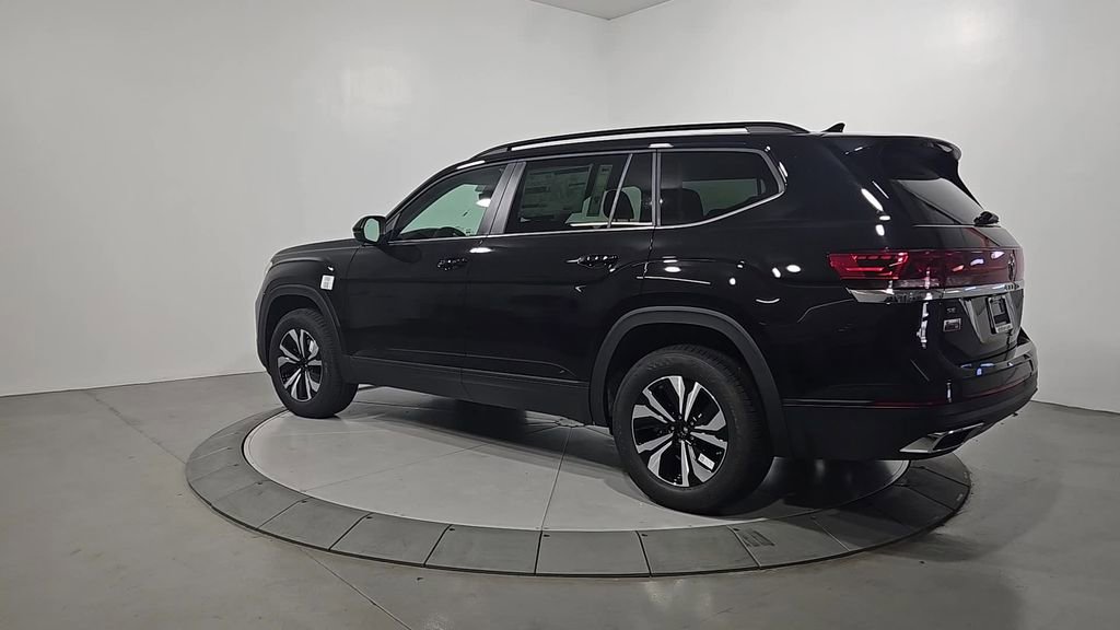 New 2026 Volkswagen Atlas SE image 3