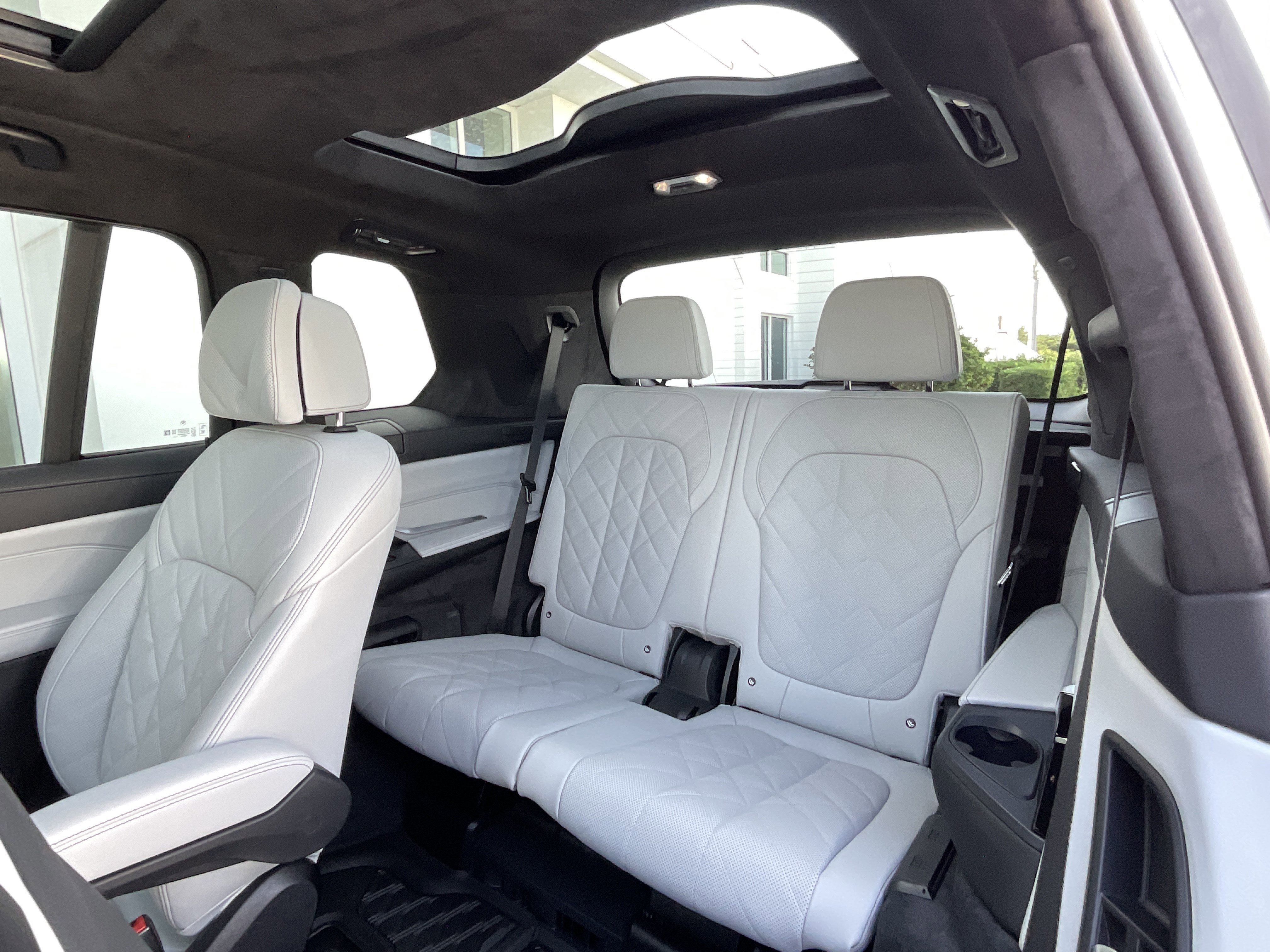 New 2026 BMW X7 xDrive40i w/ Premium Package image 27