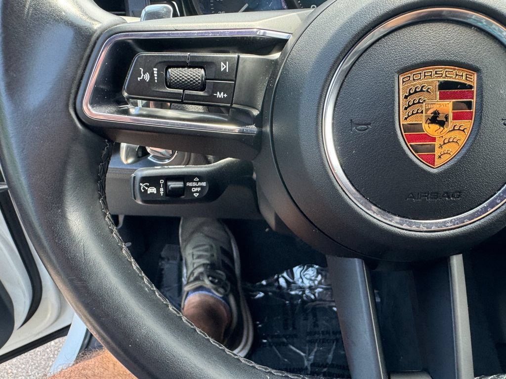 Used 2022 Porsche Macan AWD/4WD image 22