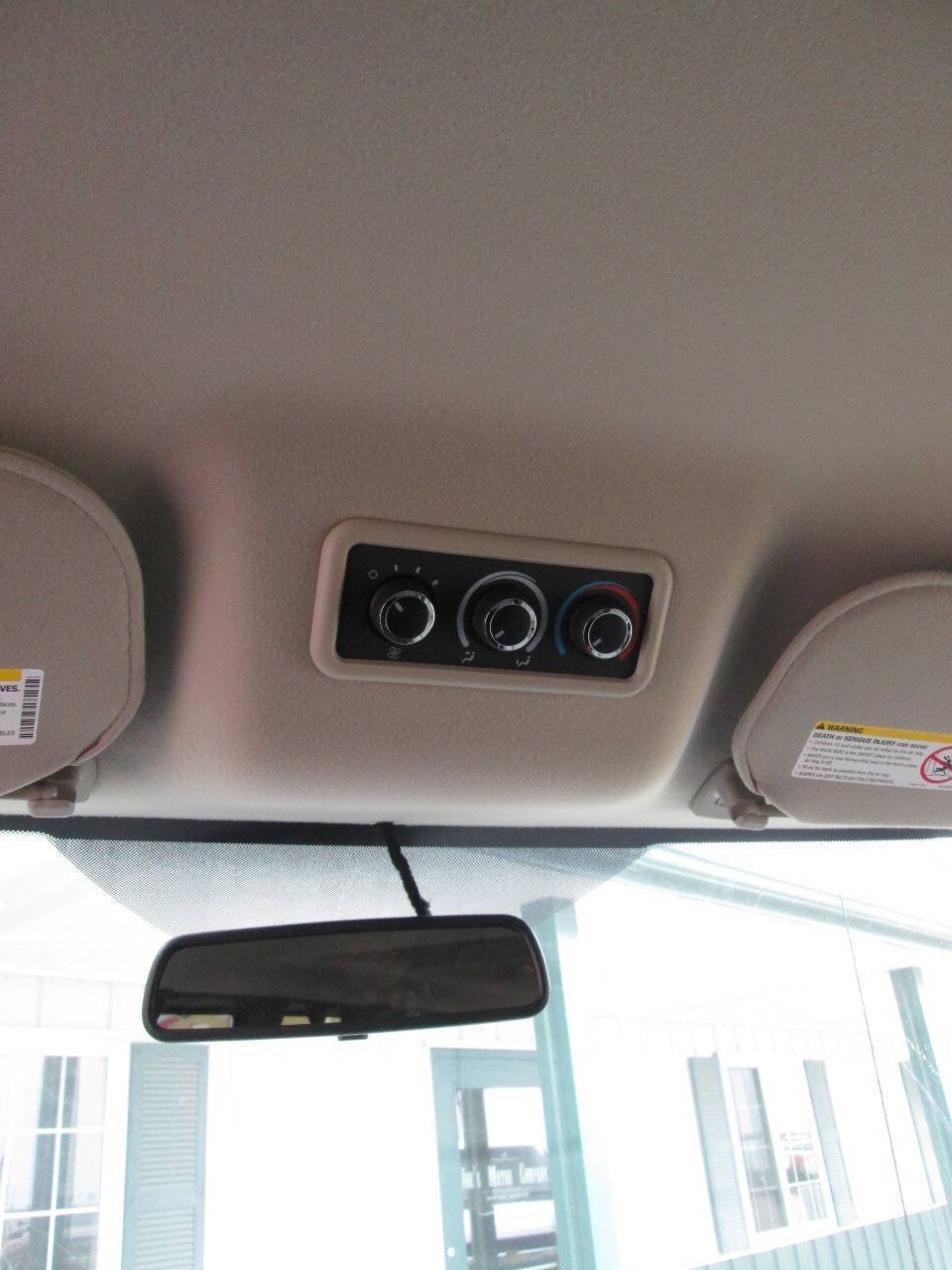 Used 2018 Chevrolet Express 3500 LT w/ LT Preferred Equipment Group RWD image 19