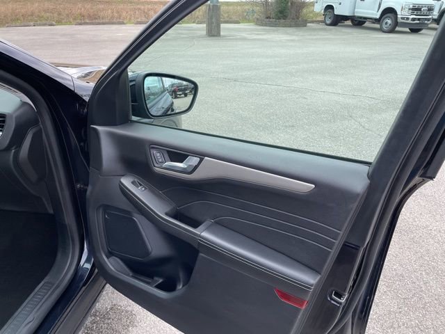 Used 2021 Ford Escape SE w/ Cold Weather Package image 45