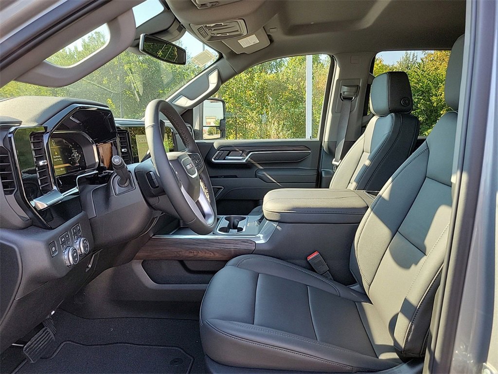 New 2026 GMC Sierra 2500 SLT w/ SLT Convenience Package image 15