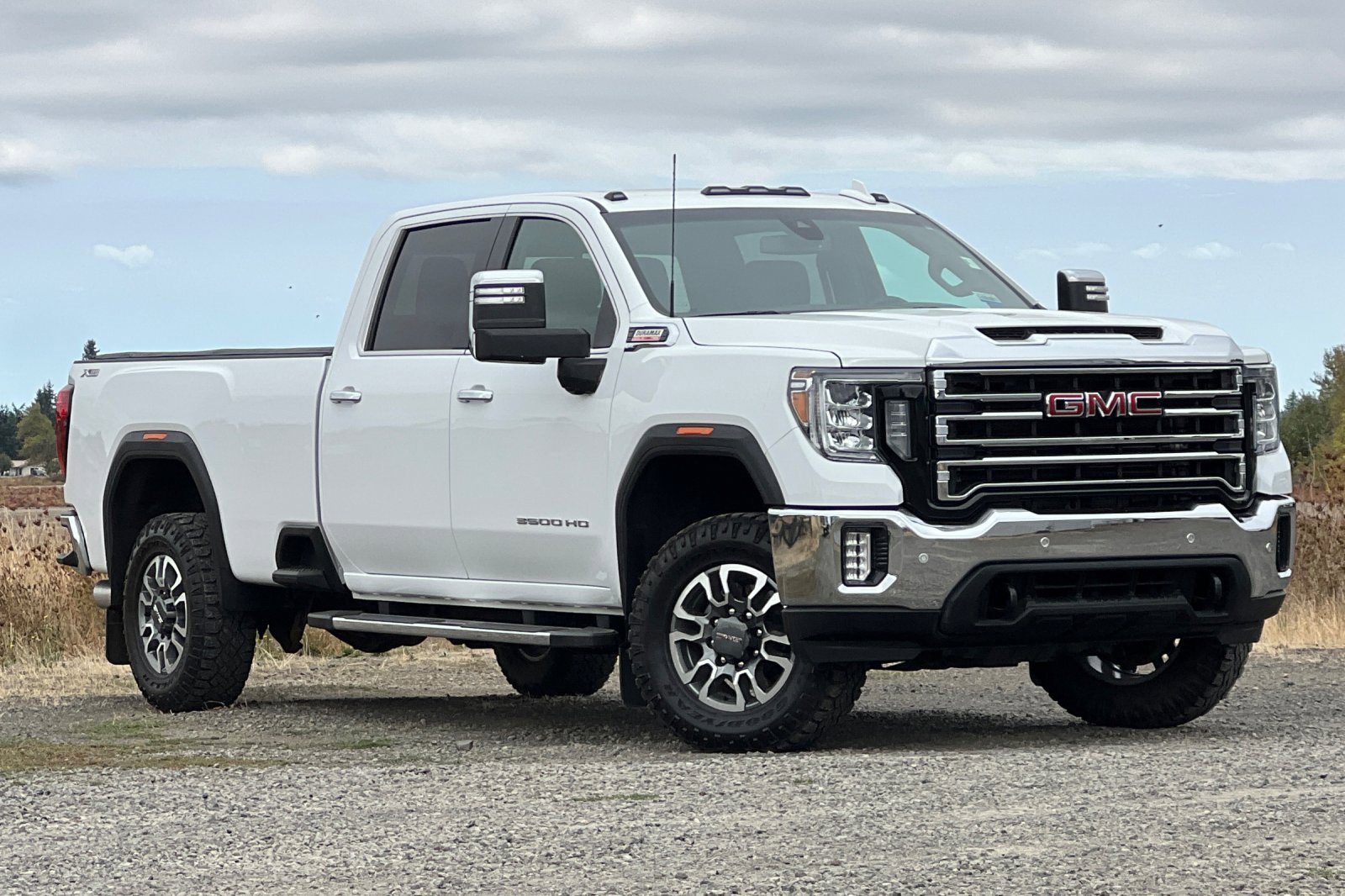 Used 2022 GMC Sierra 3500 SLT image 2