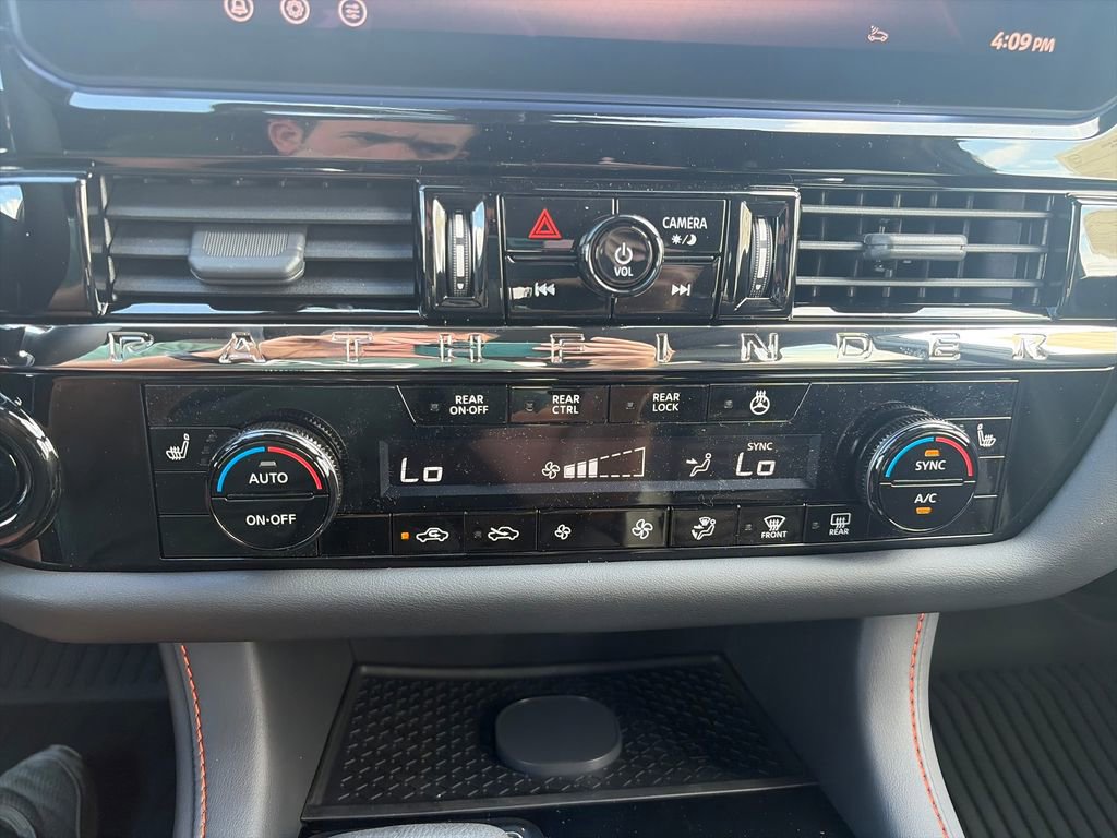 New 2026 Nissan Pathfinder SV AWD/4WD image 18