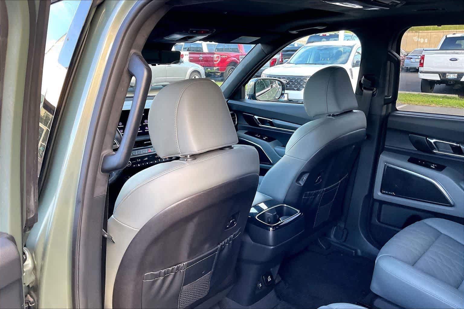 Used 2024 Kia Telluride SX Prestige X-Pro AWD/4WD image 12